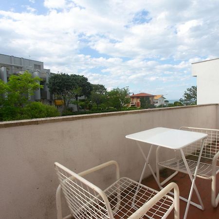 M166 - Trilocale Con Aria Condizionata A 50 Mt Dal Mare Apartamento Marcelli Exterior foto